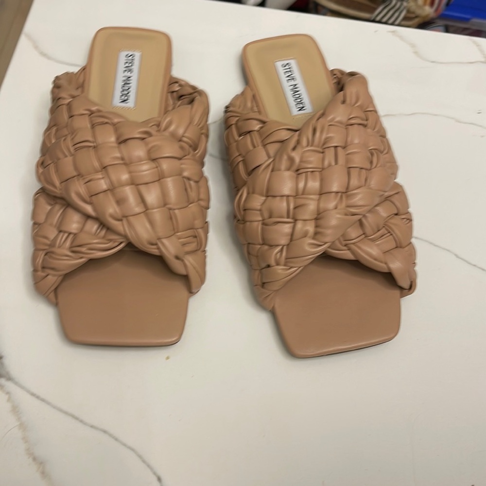 Steve Madden slides